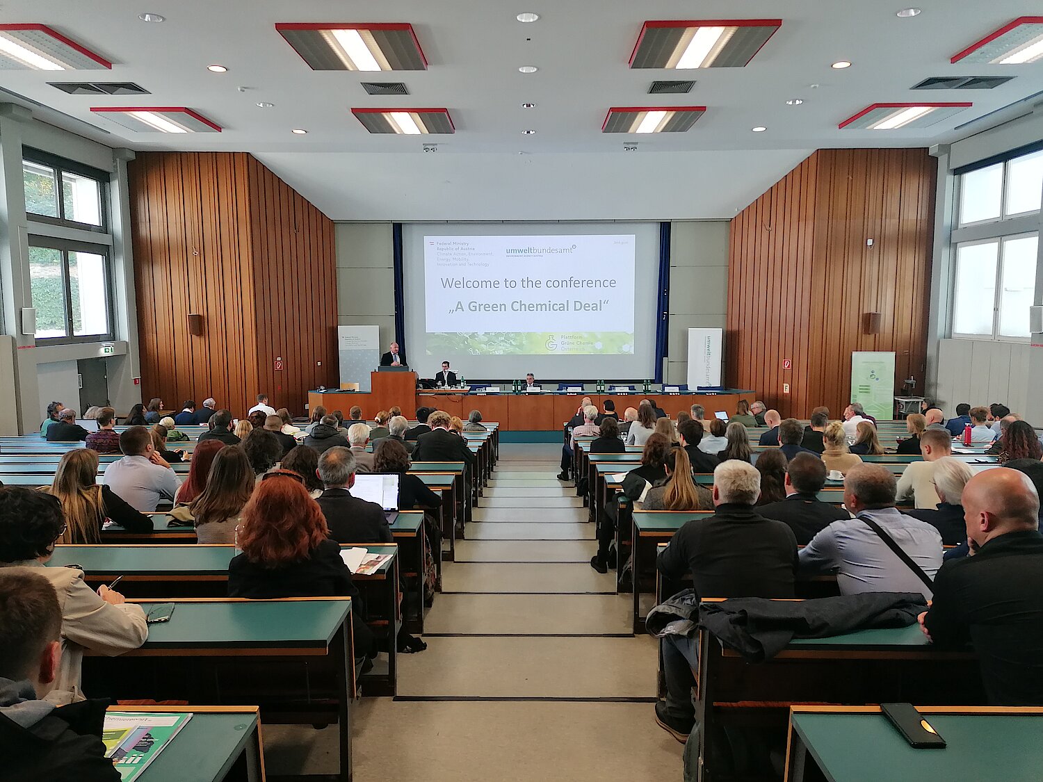 International Conference: A Green Chemical Deal Blick aus dem Auditorium